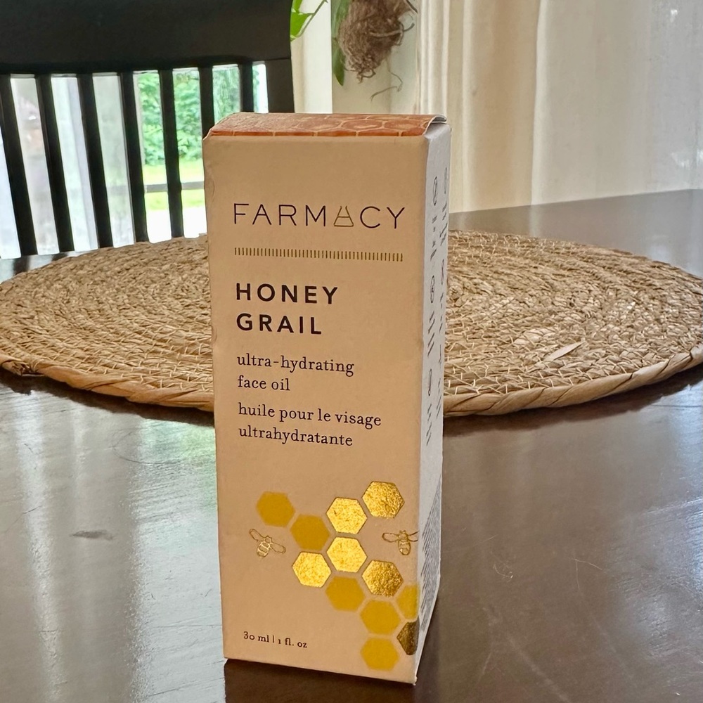 Farmacy Honey Grail Face Oil - Gold and Cream